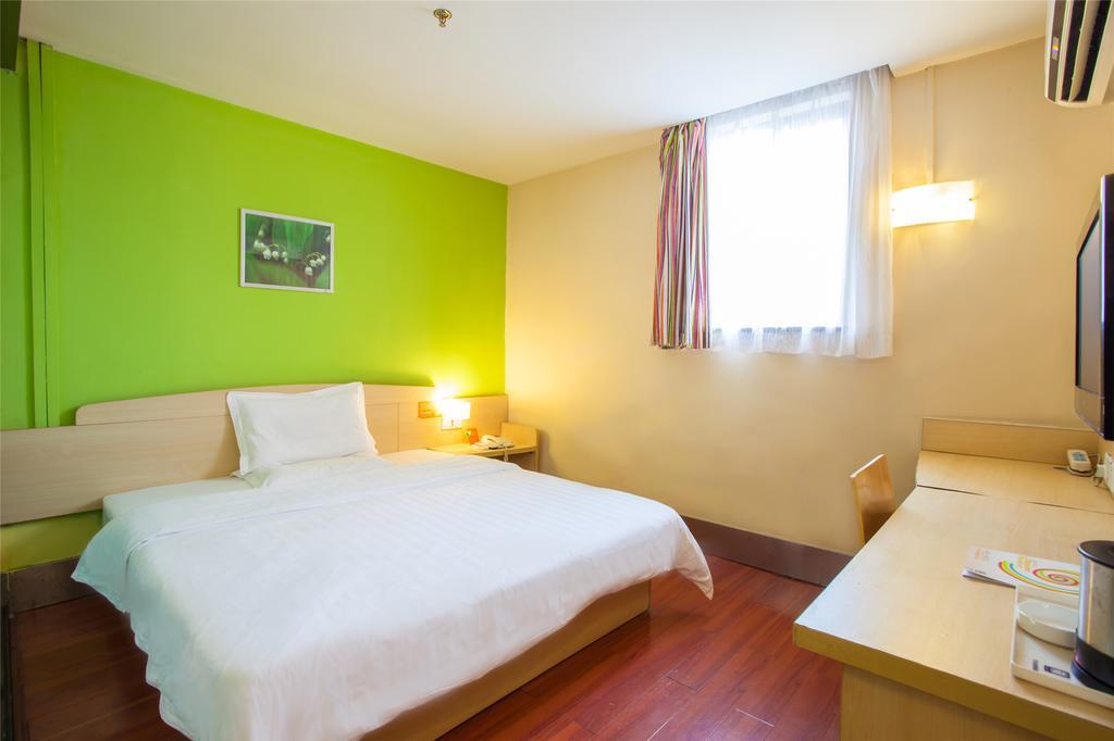 7Days Inn Shanghai Lujiazui Room photo